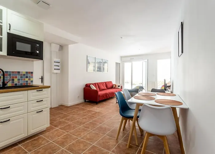 Joli Appartement Avec Jardin / Vieux-Lormont